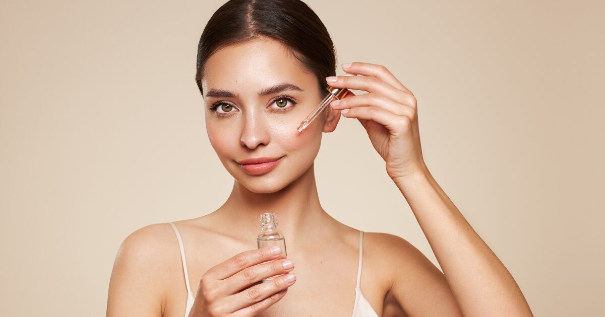 What does serum do for your face?